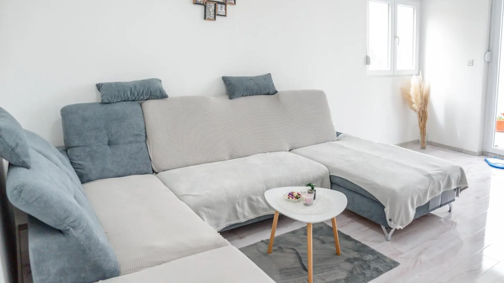 Cozy And Modern Apartment Luce